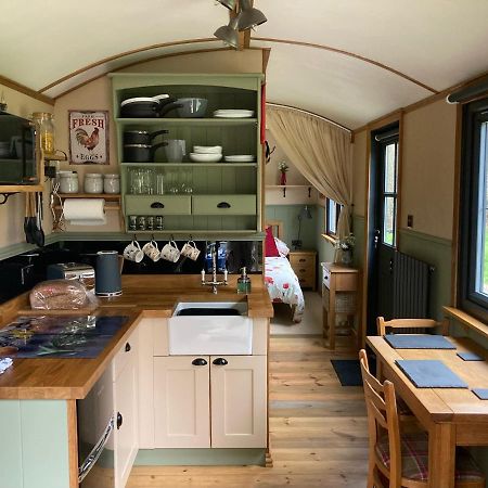Brook The Shepherd Hut Saltash Exterior foto